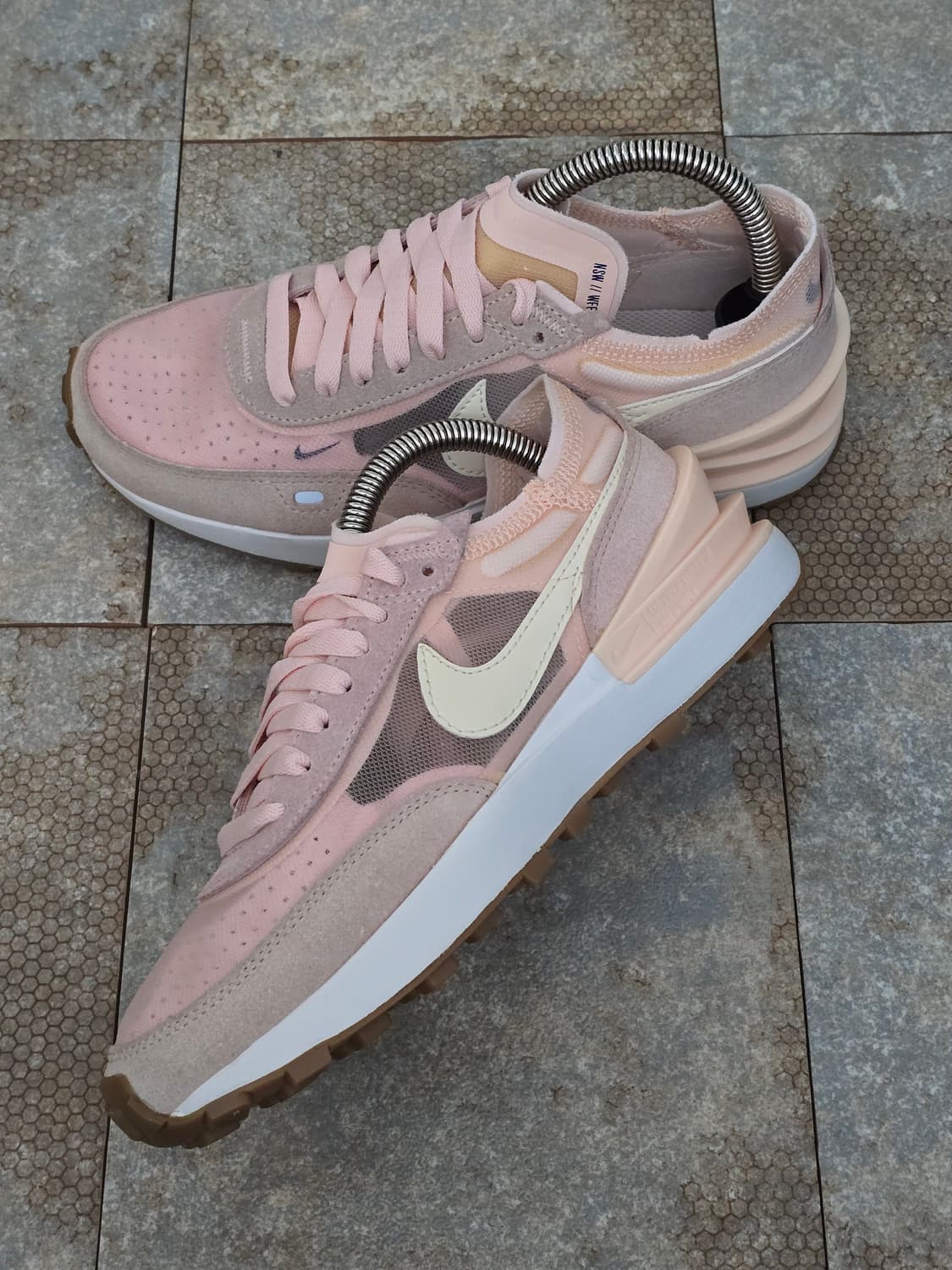 (230)나이키 와플 원 페일 코랄 상품이미지6