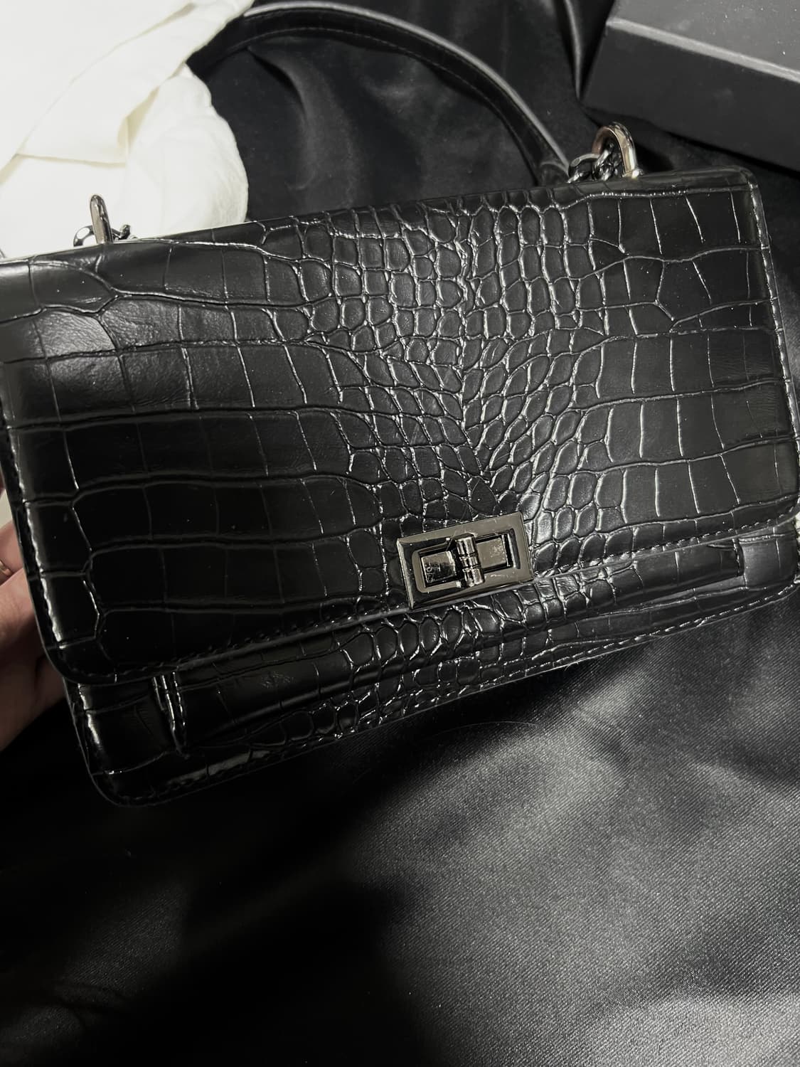 Vintage crocodile blackchain 크록 블랙체인 숄더 상품이미지4