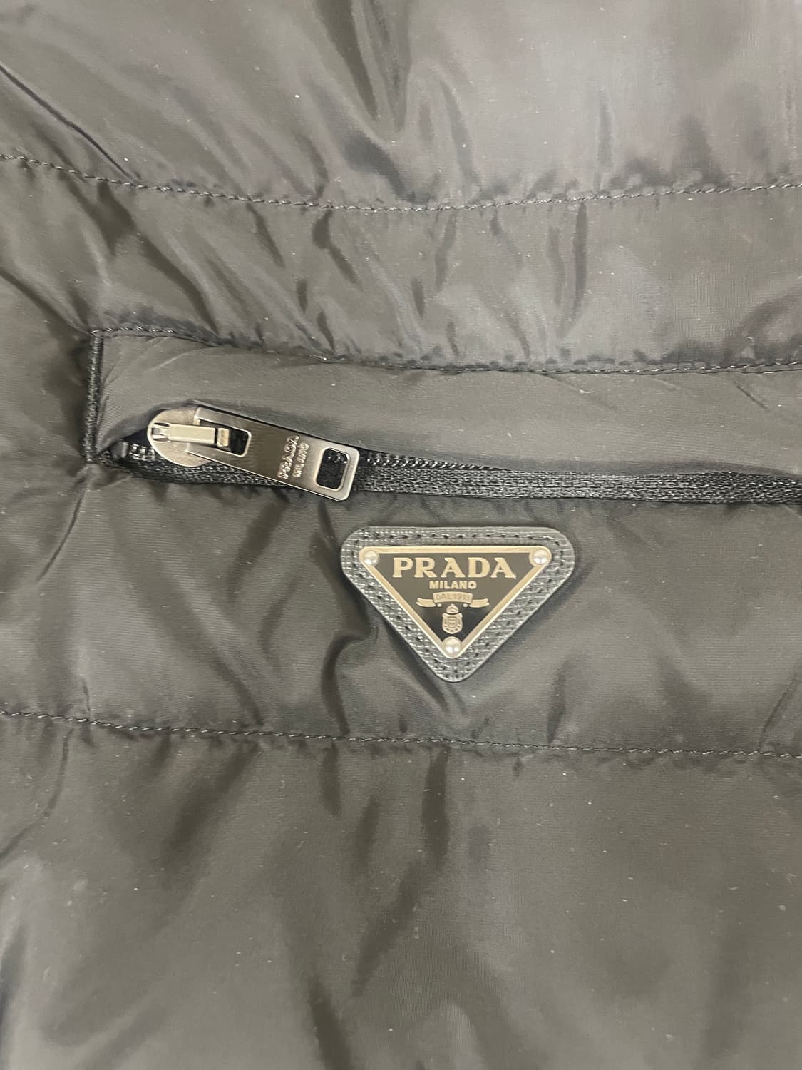 프라다 리나일론 패딩 상품이미지3