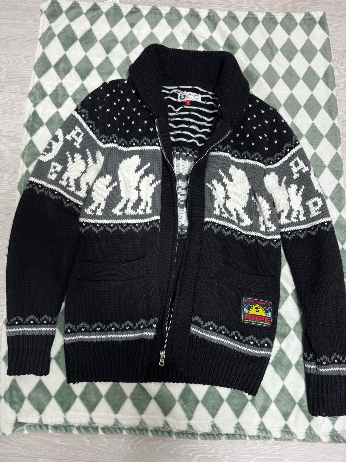 베이프 니트 집업 XL 상품이미지1