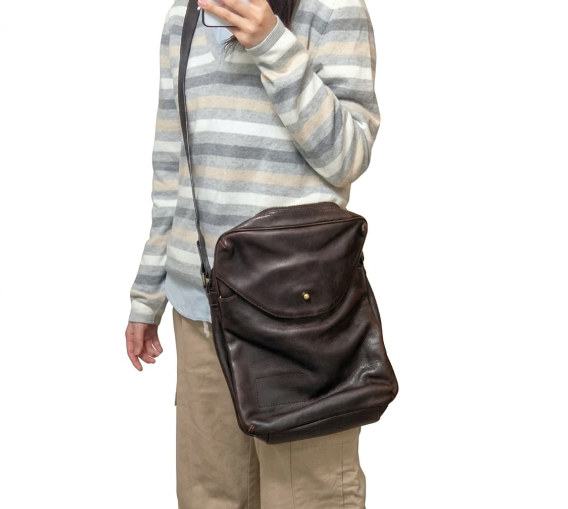 바나나 리퍼블릭 리얼레더 크로스백/cow leather 상품이미지2