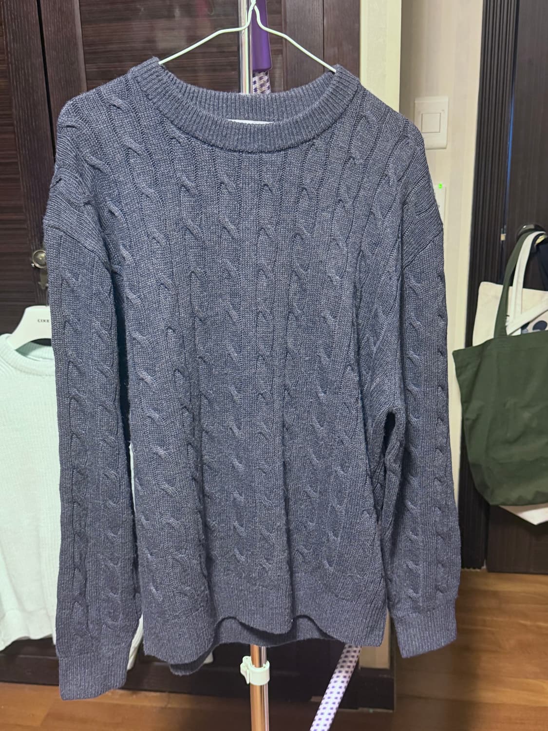 [남성XL]스파오 네이비 꽈배기 니트 상품이미지1