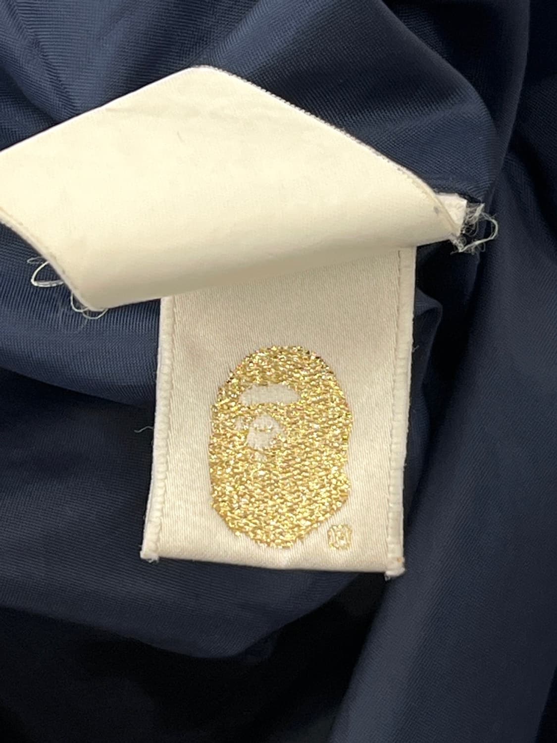 베이프 레스큐 바람막이 자켓 상품이미지9