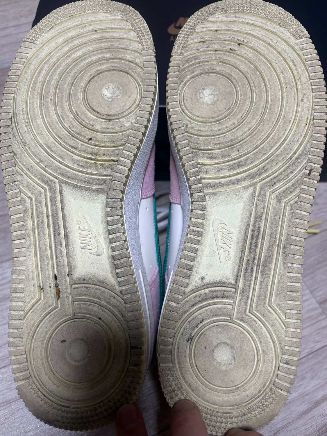 나이키 에어포스 핑크 285 상품이미지6