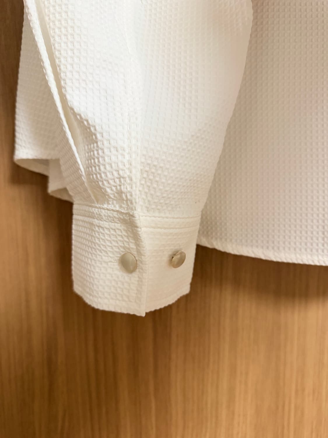 (솔로지옥4 규현착용) 1회착 웨스켄 리벳도비 셔츠 화이트 사이즈3 상품이미지7