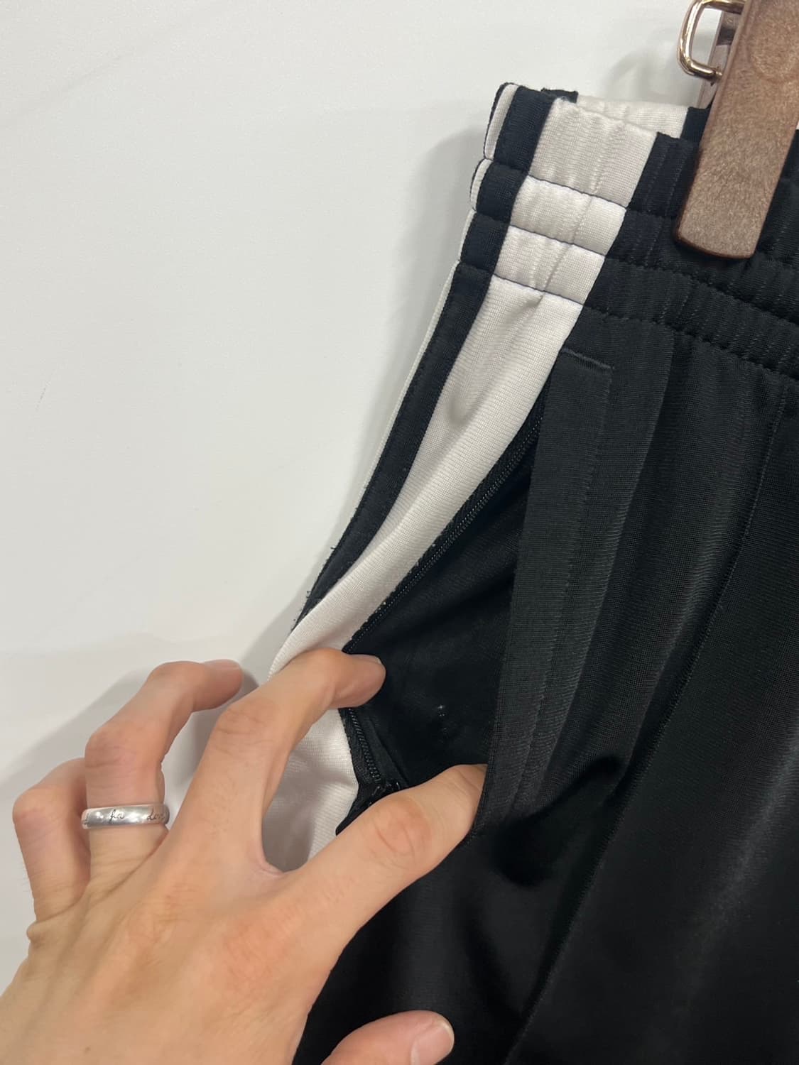 아디다스 아디브레이크 블랙 트랙 팬츠 상품이미지5