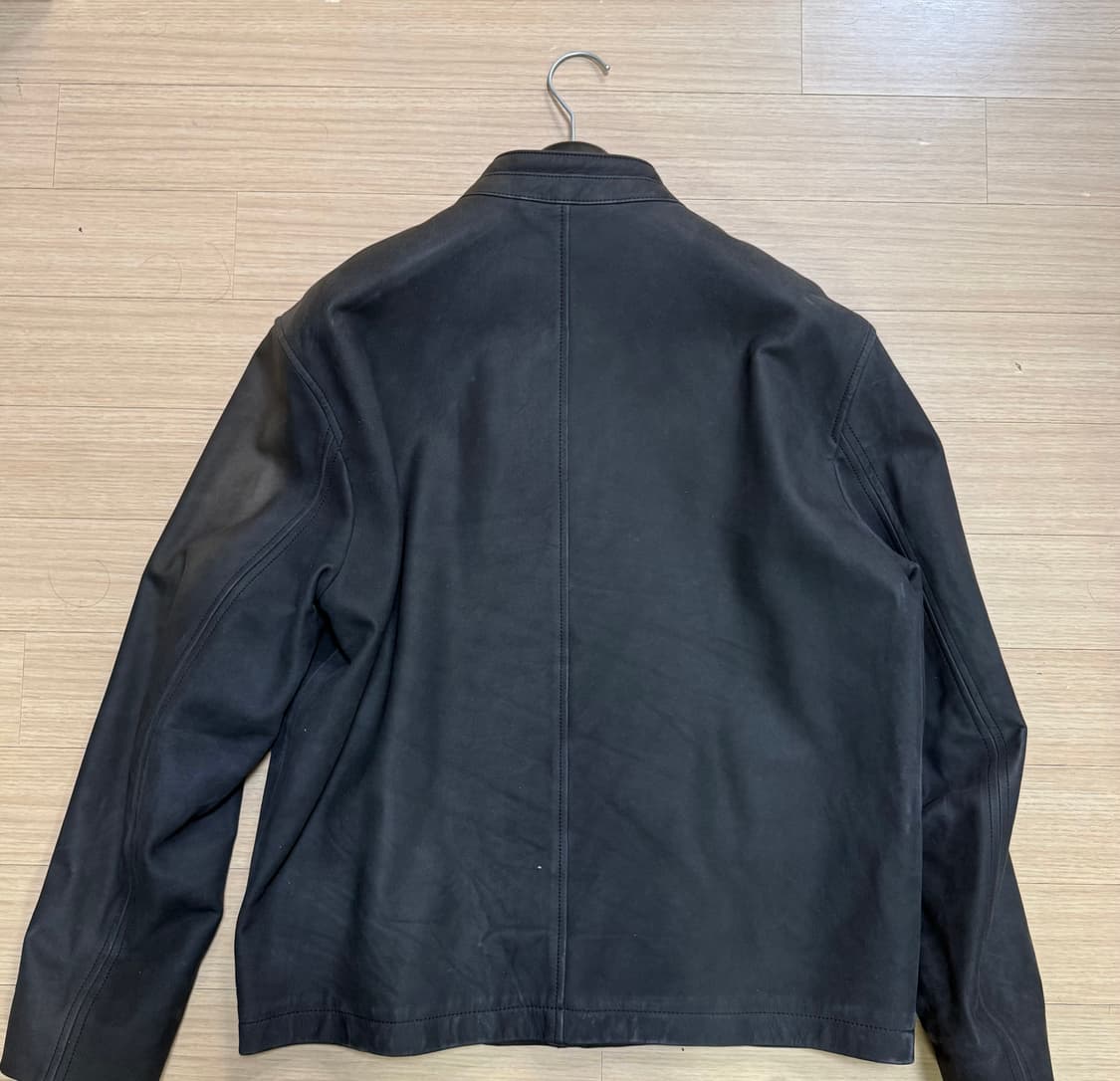 빈폴 검정색 가죽 자켓 라지 사이즈입니다. 상품이미지2