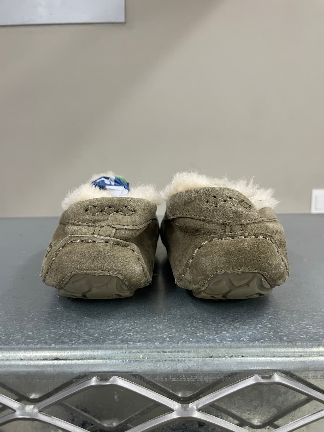 어그 엔슬리 로퍼 240 상품이미지3