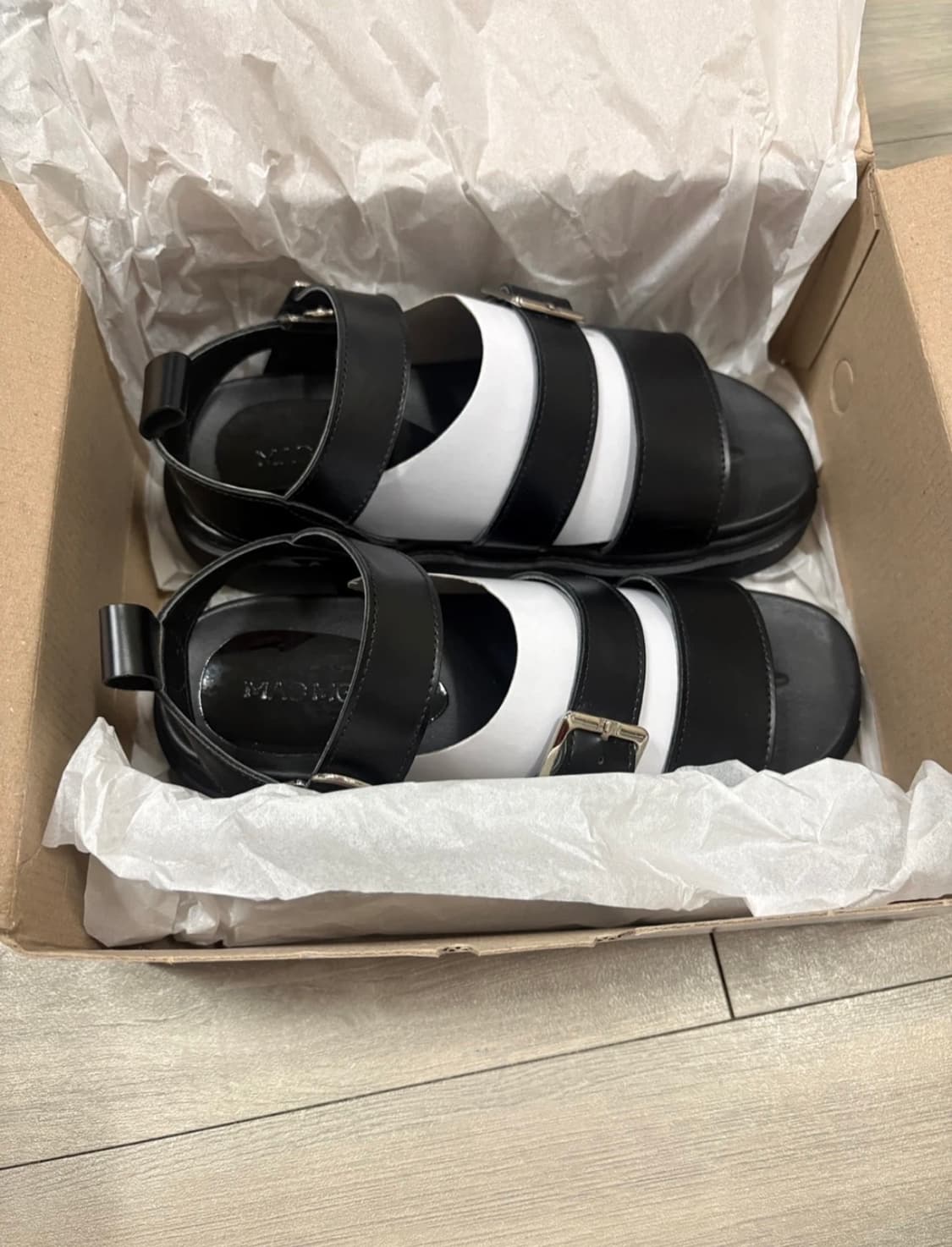 마크모크 Karen 블랙 스트랩 샌들 225사이즈(거의새것) 상품이미지9