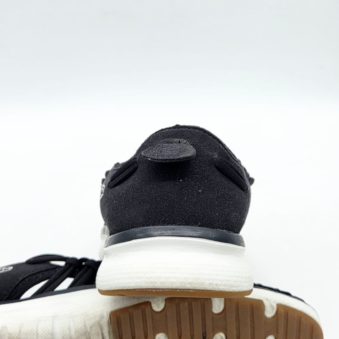 KEEN 유니크 O2 블랙/하비스트골드 (260) 상품이미지2