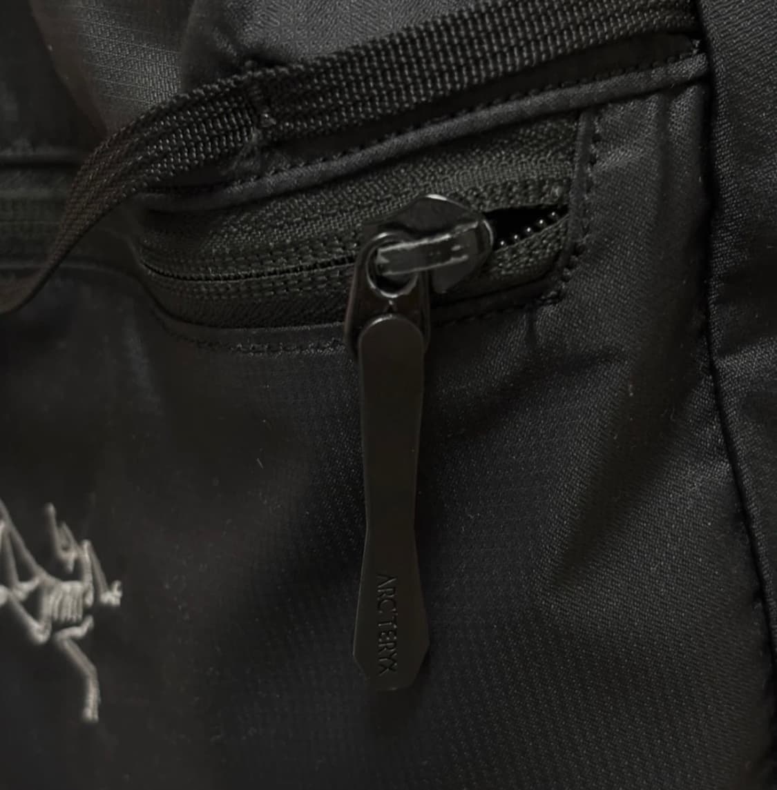 아크테릭스 헬리아드 10 백팩 블랙  상품이미지4