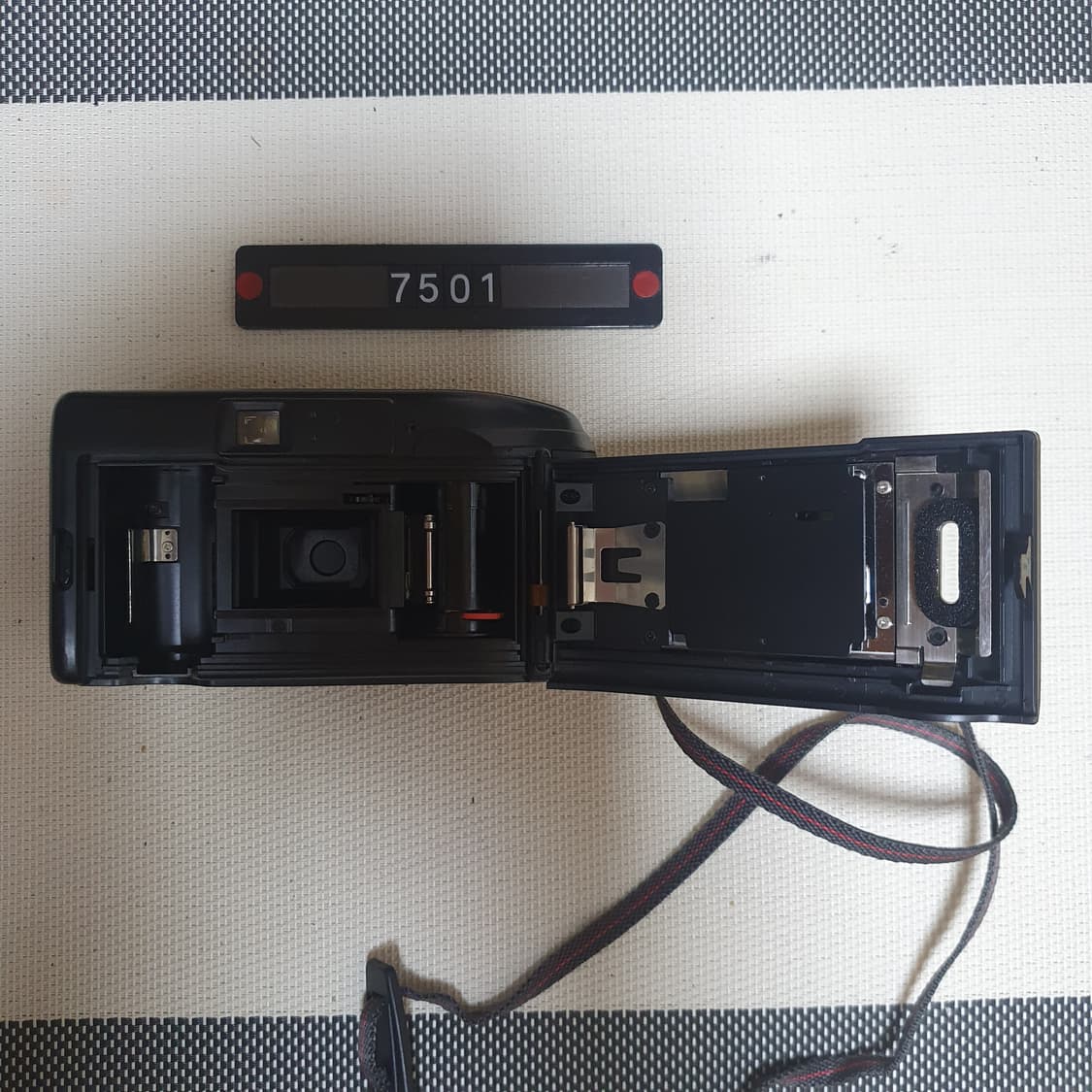 현대 오토캠 750 필름카메라 상품이미지5