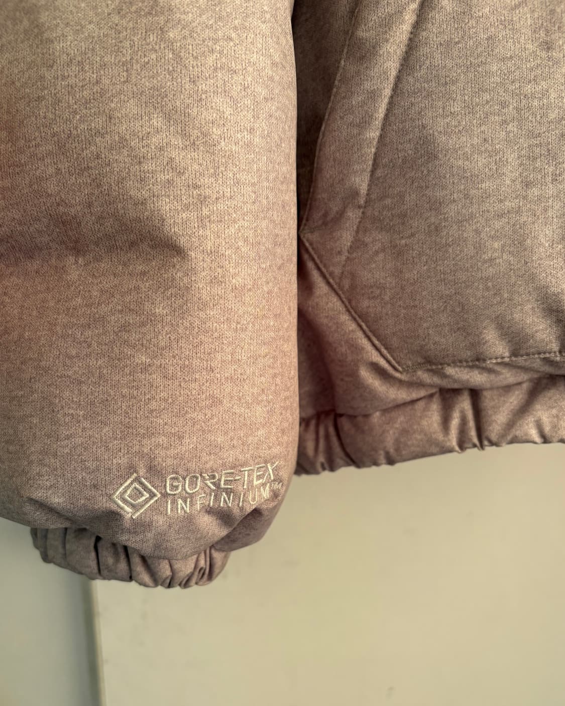 스투시 고어텍스 인피니움 다운 후드 상품이미지3