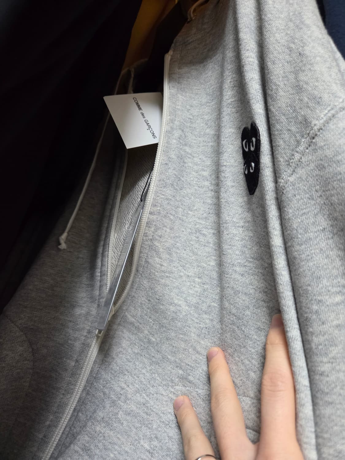 새상품 꼼데가르송 플레이 블랙와펜 후드집업 상품이미지6