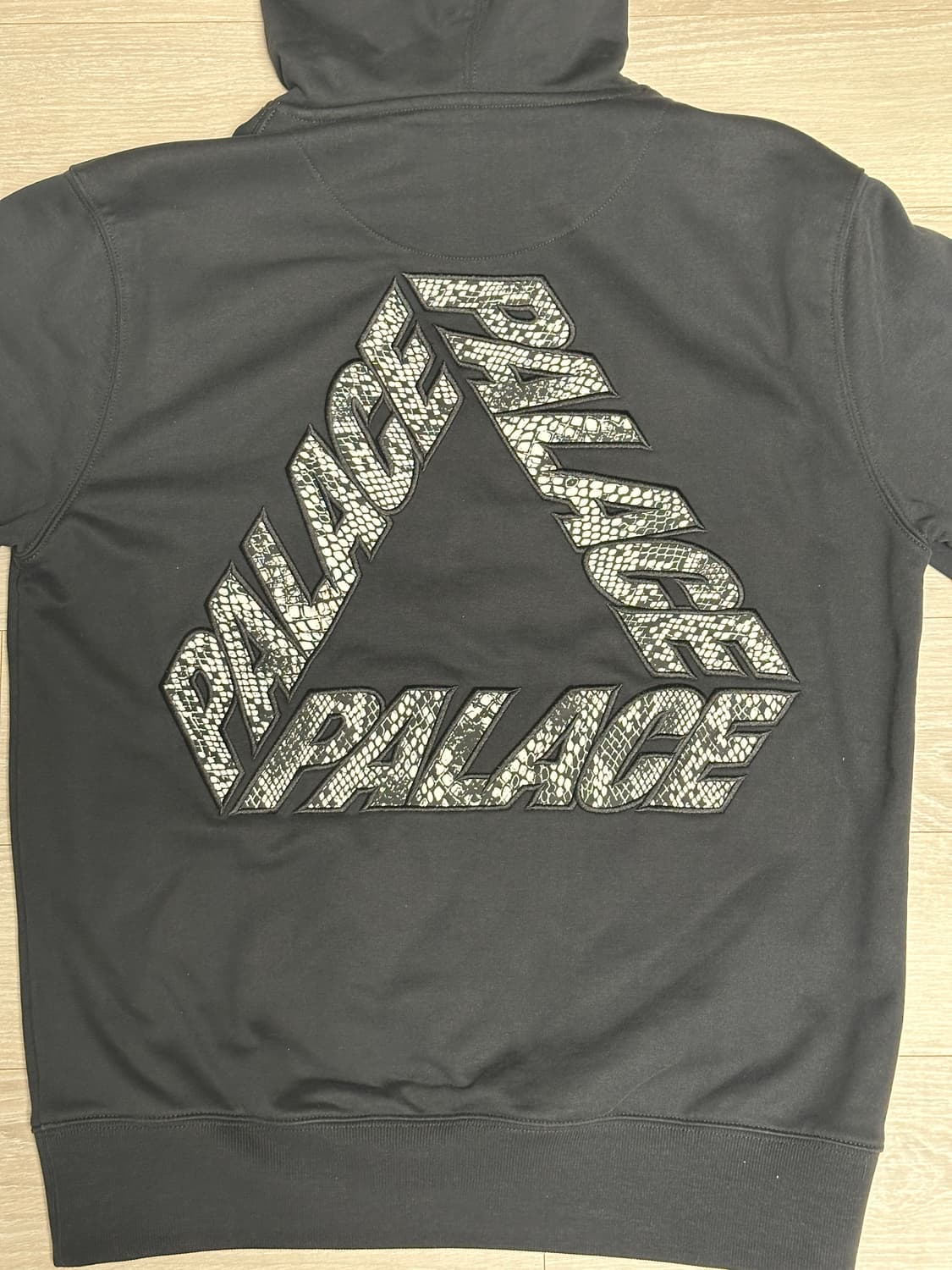 팔라스 P-3 스네이크 후드티 상품이미지4