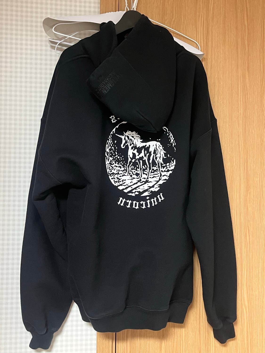 [정품/XS] 베트멍 유니콘 후드 블랙 19fw 상품이미지2