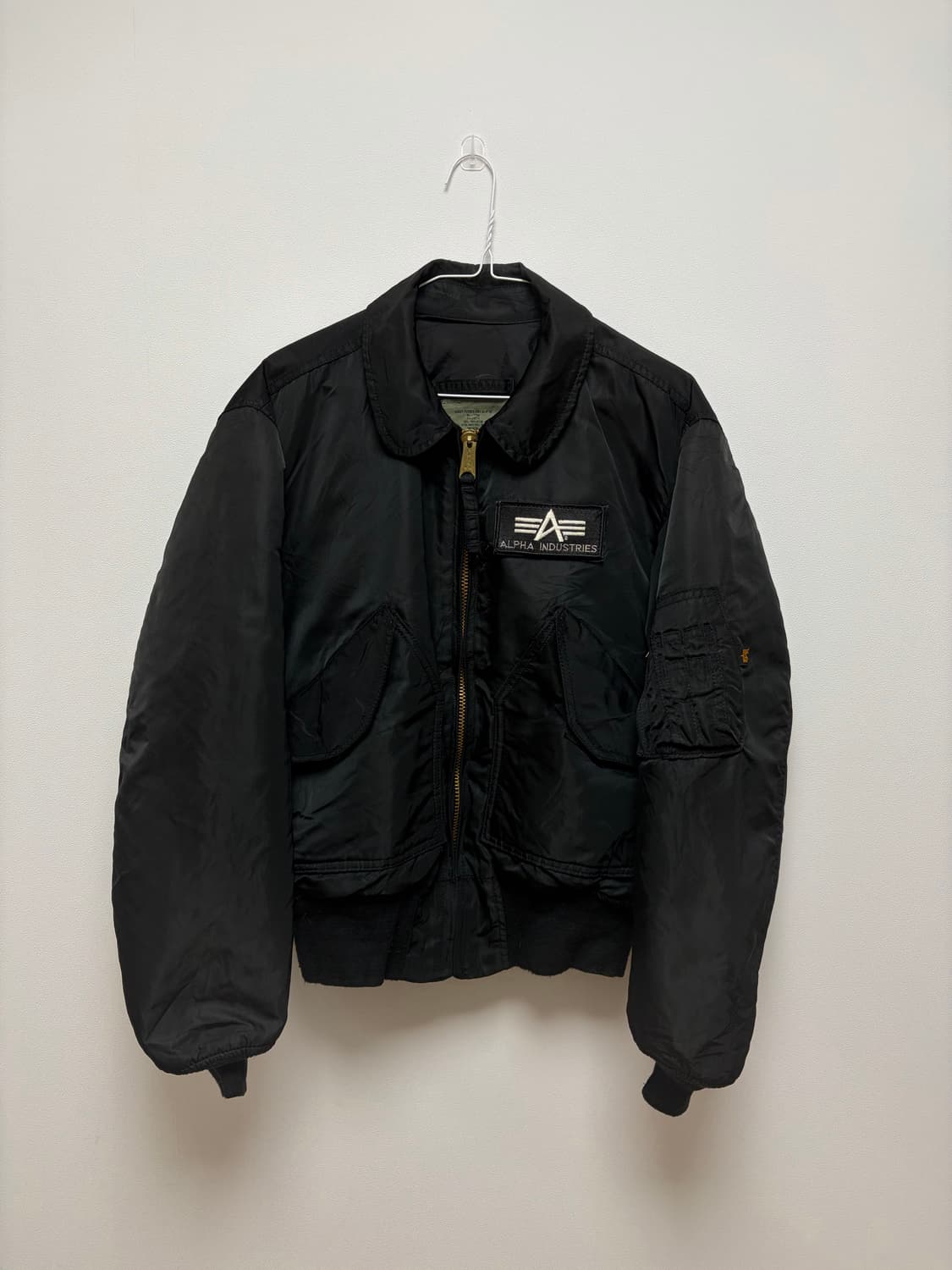 알파인더스트리 봄버 자켓 상품이미지1