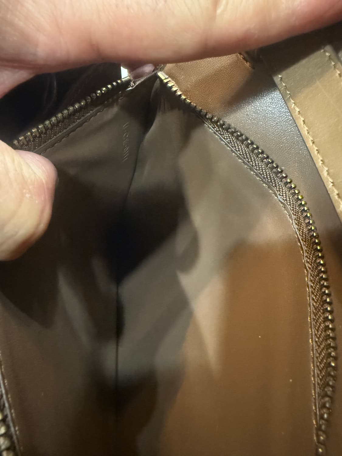 정품 셀린느 클래식박스 크로스백 팝니다 상품이미지9