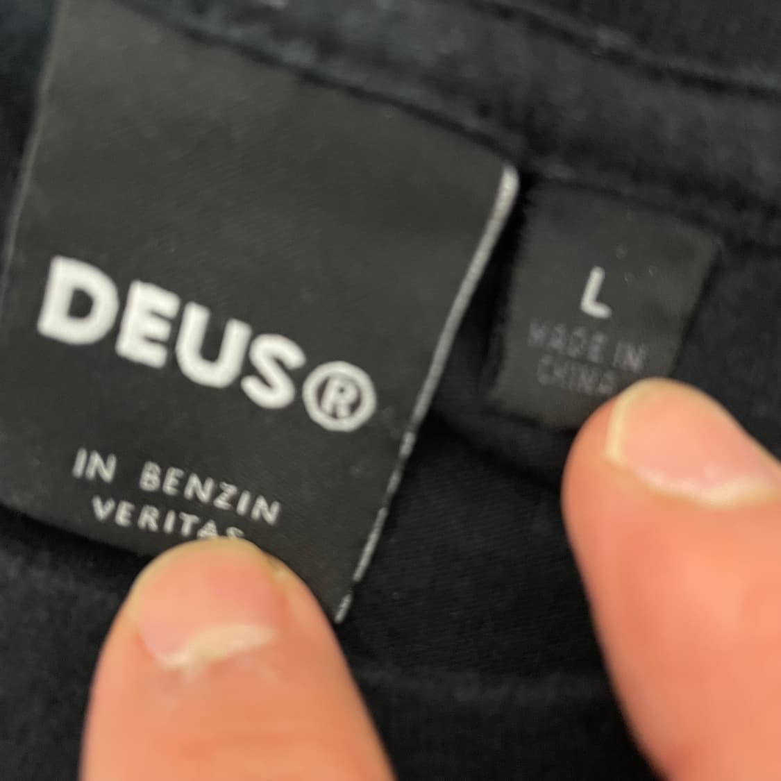 데우스 반팔티 상품이미지3