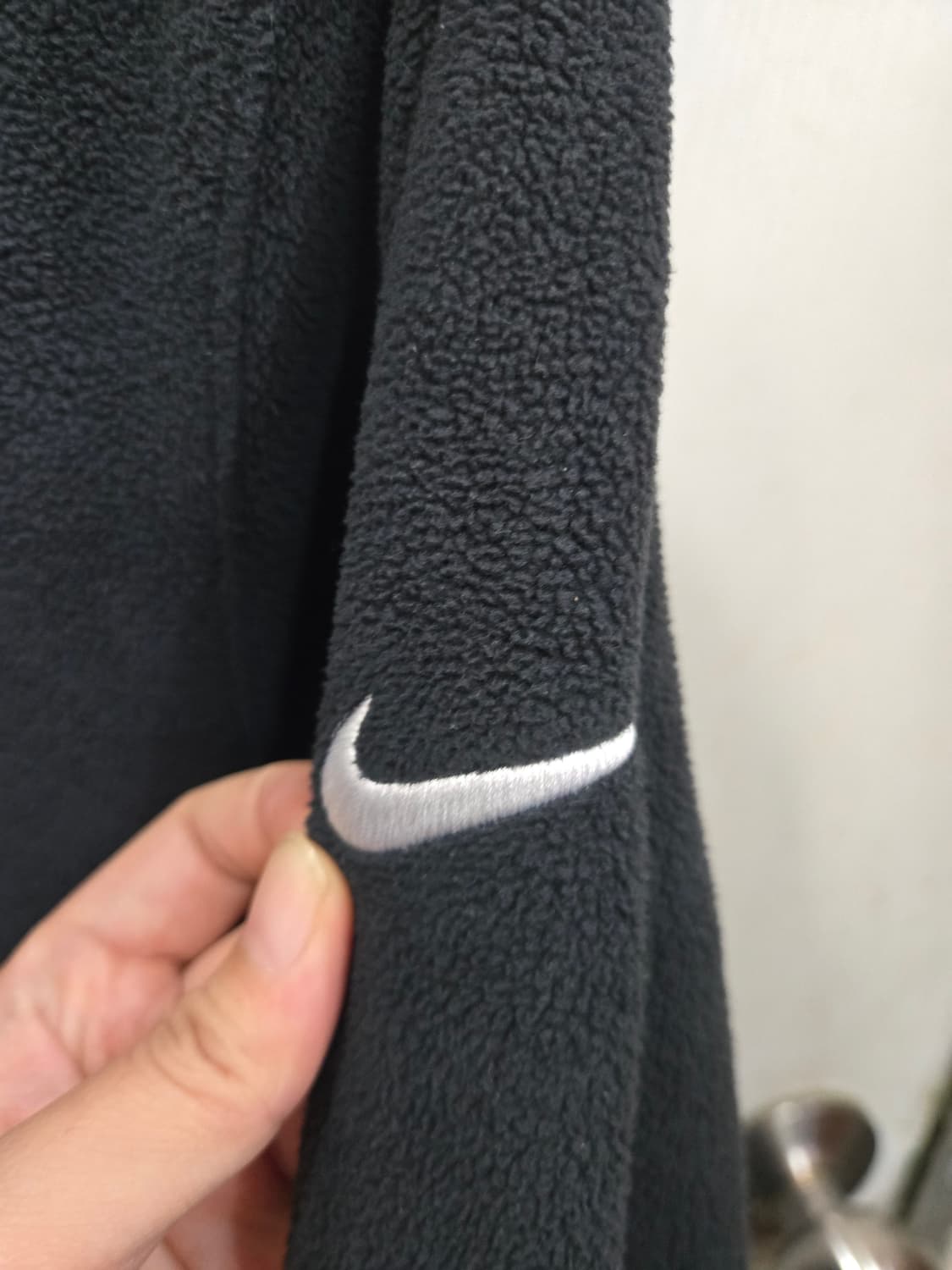 95,M)) NIKE 나잉키 기모 반집업 긴팔티셔츠! 올블랙 & 화이트 상품이미지2