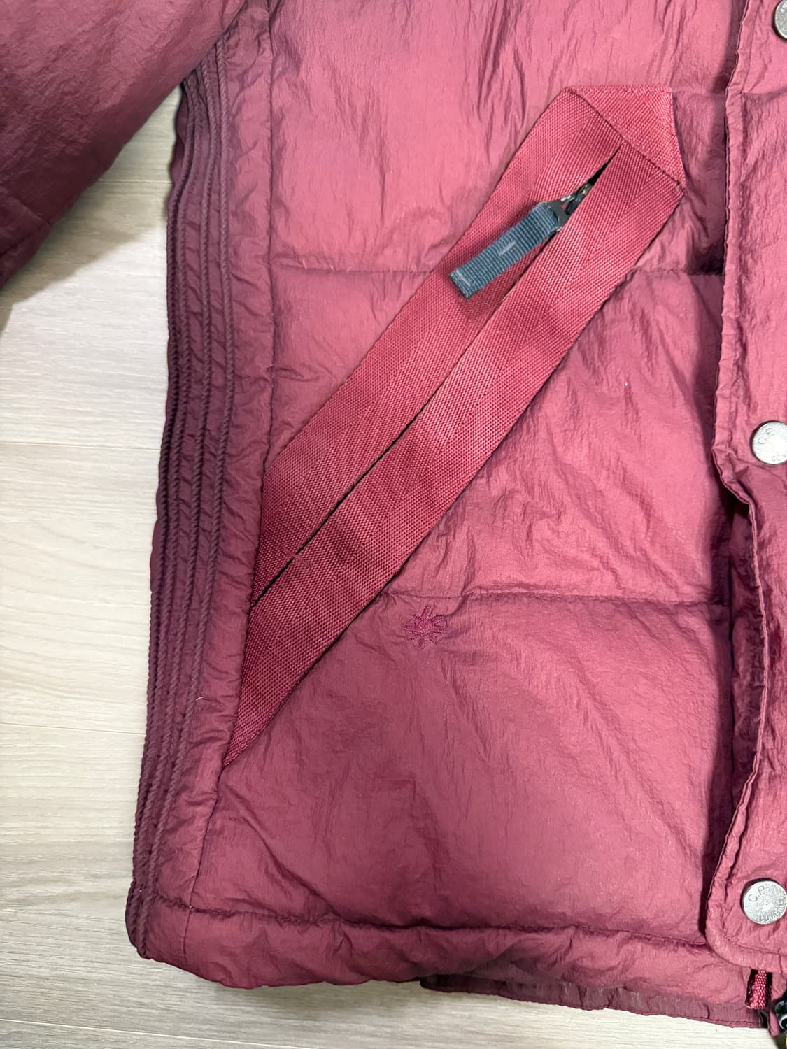 [정품] CP컴퍼니 가먼트 다잉 고글 후드패딩 상품이미지5