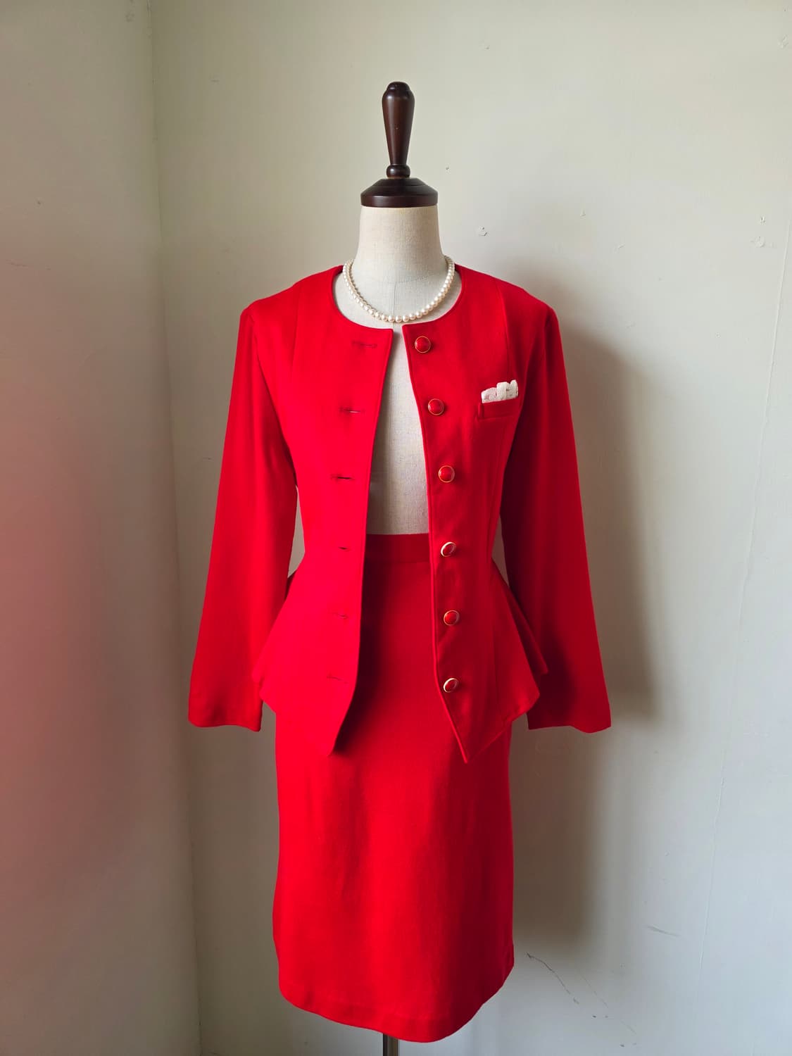 레드 유니크 셋업 상품이미지1