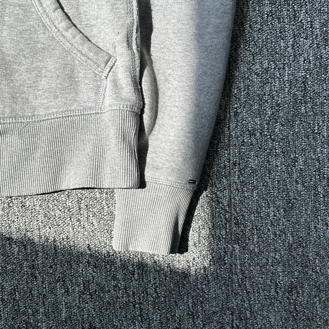 타미힐피거 패치로고 그레이 후드집업 상품이미지3