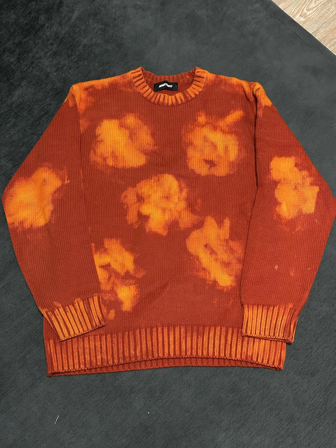 아파트먼트 오렌지 니트 팝니다! 상품이미지2