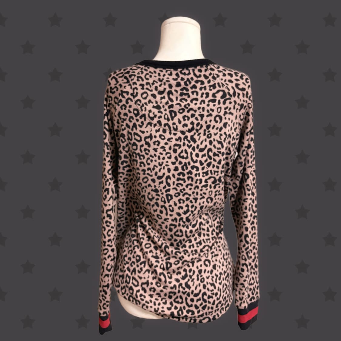 오네갸루 디케이엔와이 브랜드 레오파드 포인트 아방 딱붙 슬리브 긴팔티 상품이미지3