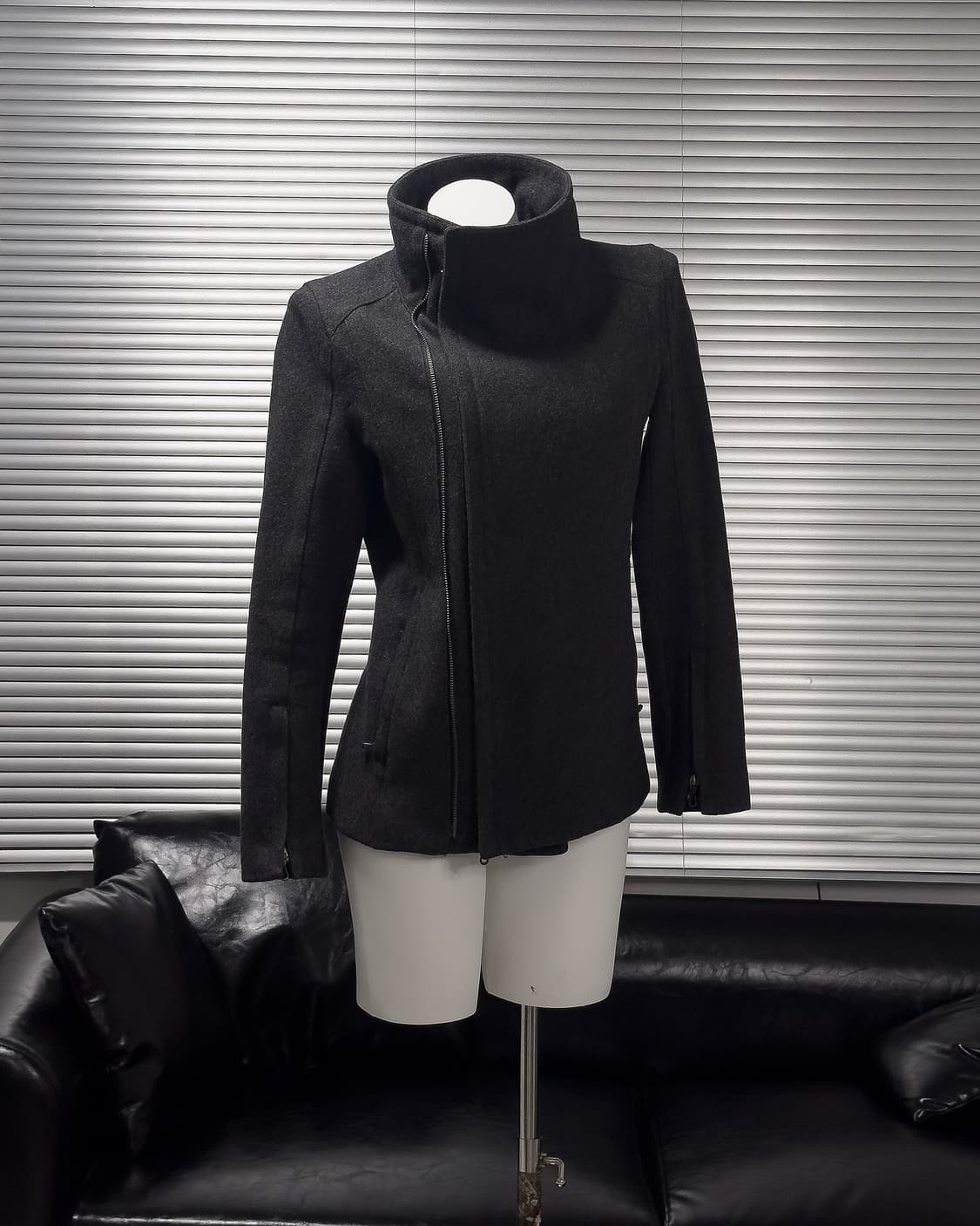 {Schlussel} Asymmetric High Neck Jacket  상품이미지2