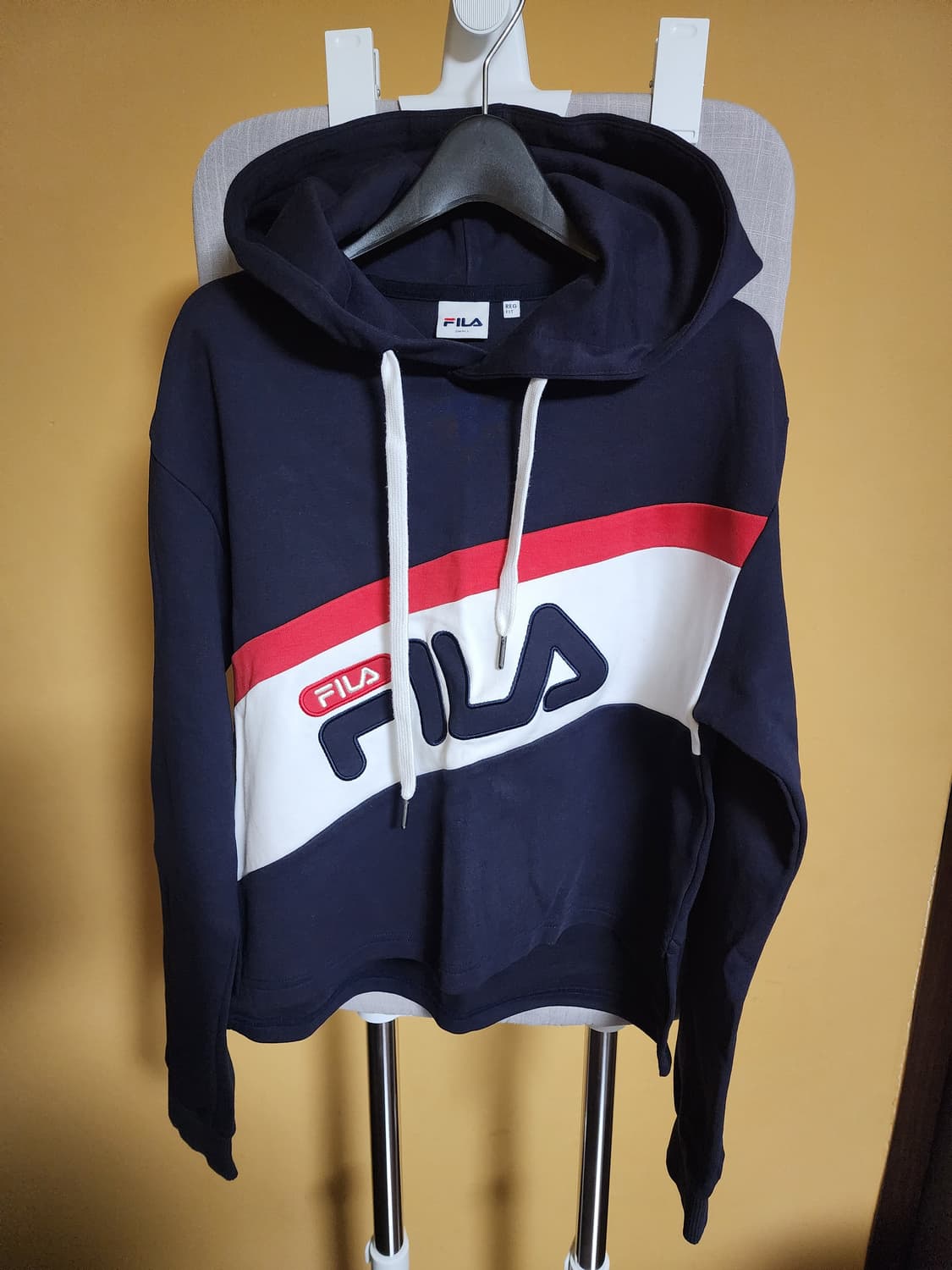 휠라 크롭 후드티 상품이미지1