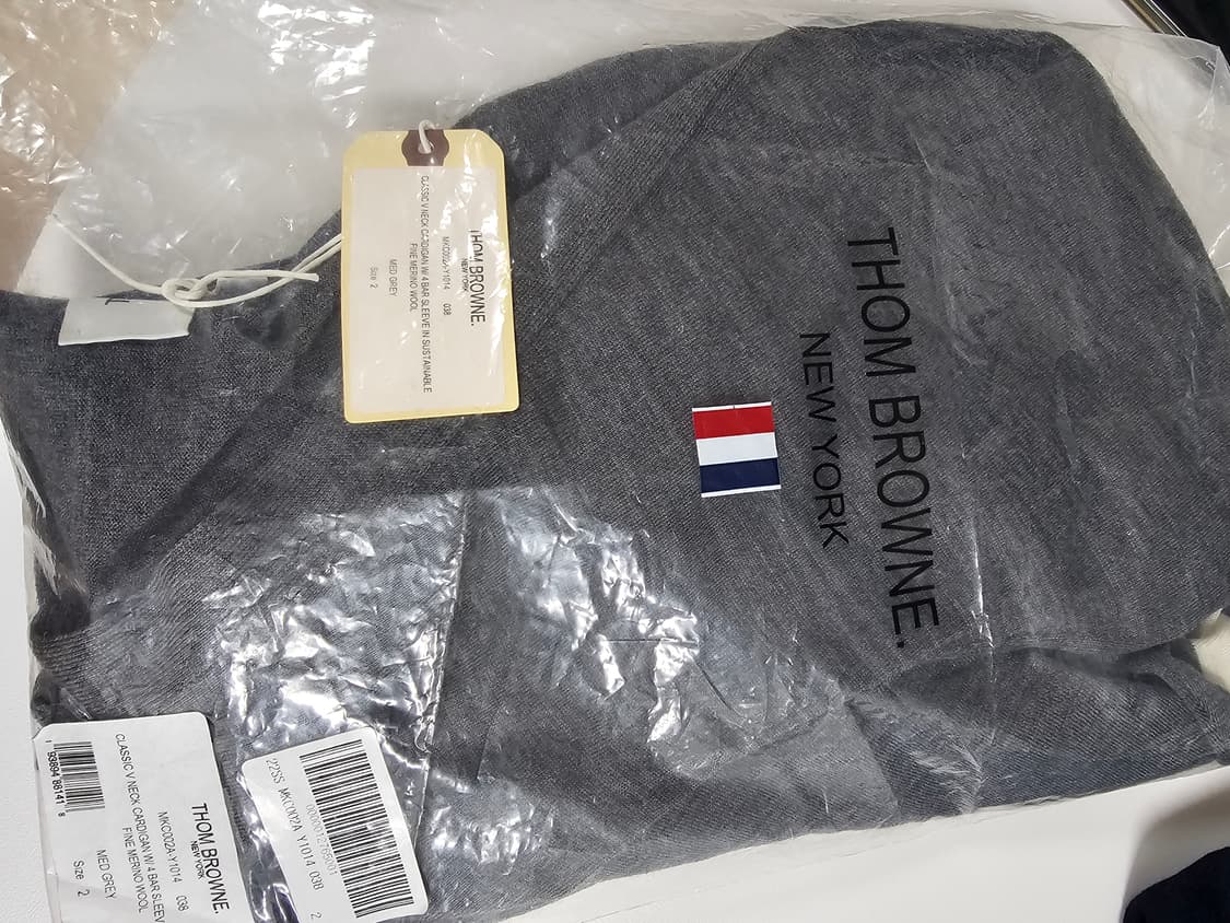 톰브라운 24ss  메리노 울 가디건(새상품급/2) 상품이미지10