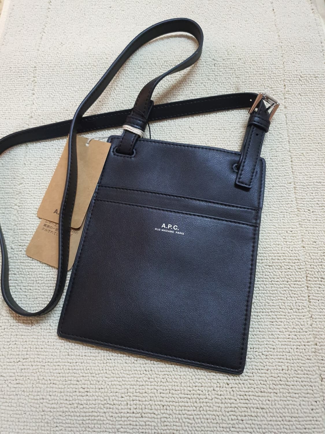 (새상품)A.P.C. 아페쎄 니노 크로스바디 파우치백 상품이미지7