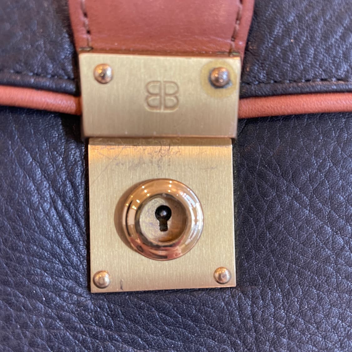 발렌시아가 클러치백 새상품 상품이미지5