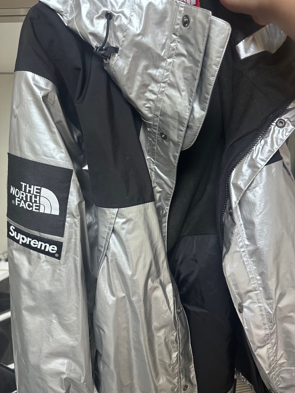 슈프림 노스페이스 메탈릭 자켓 L 상품이미지4