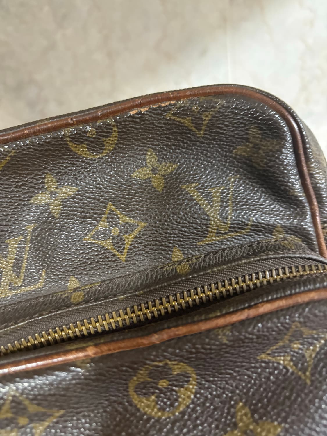 루이비통 모노그램 아마존 크로스백 상품이미지3