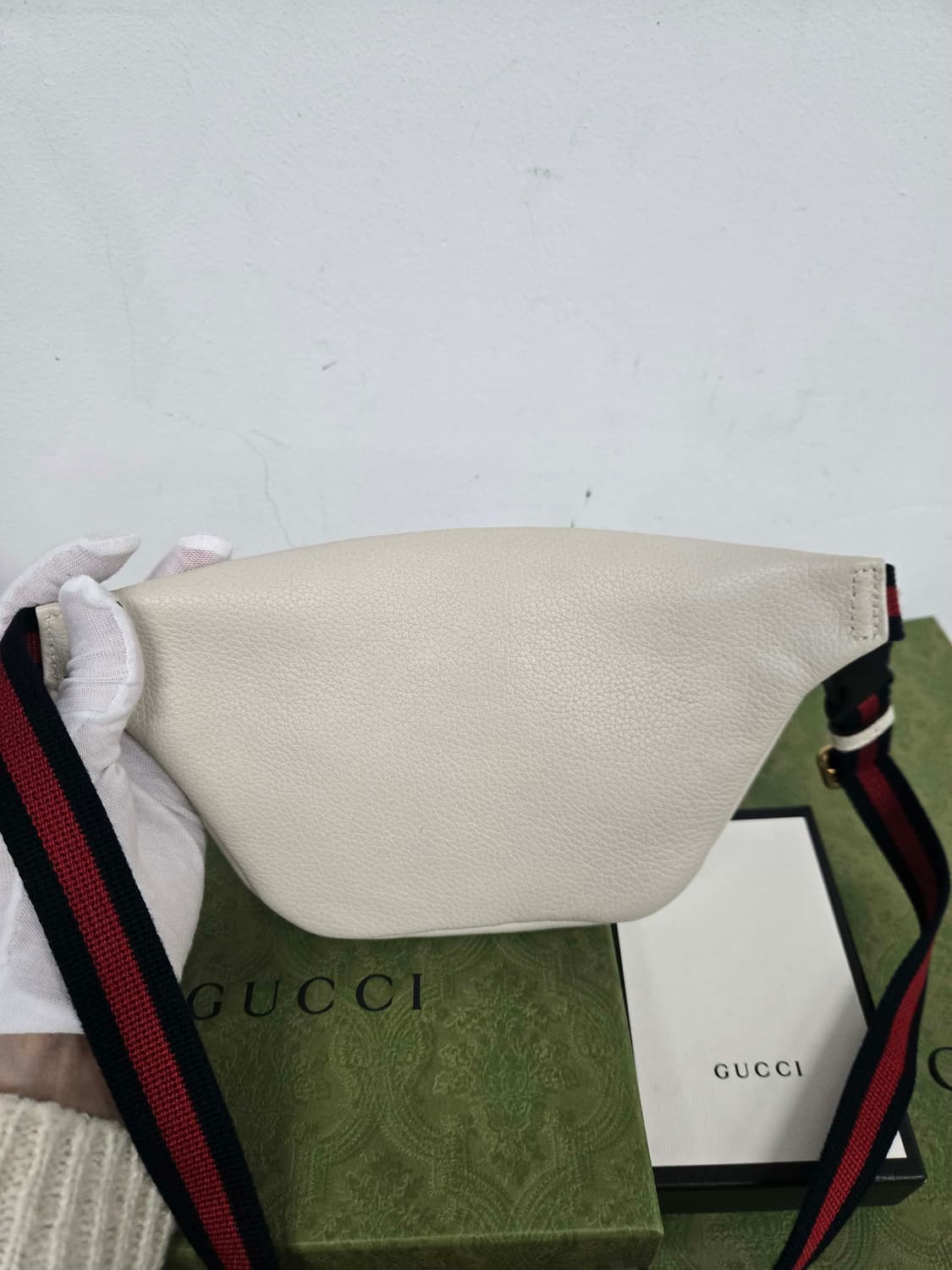 [보증서 정품] 구찌 띠로고 힙색 벨트백 상품이미지5