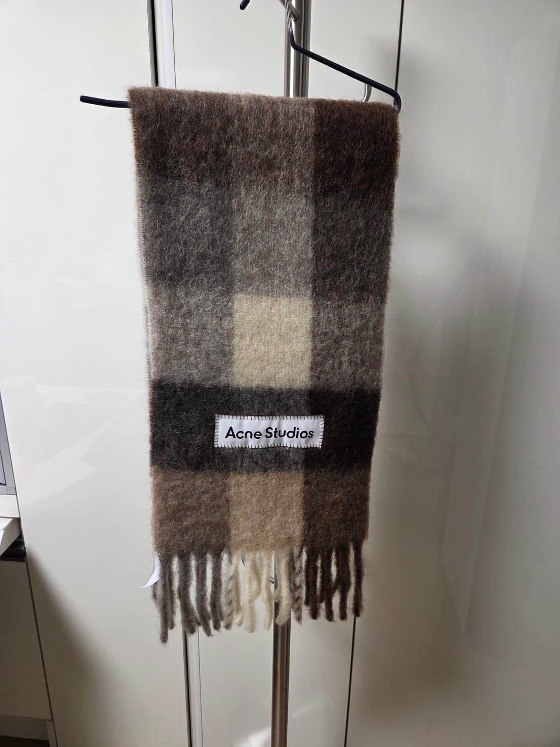 아크네스튜디오 모헤어 알파카 체크 목도리 상품이미지1