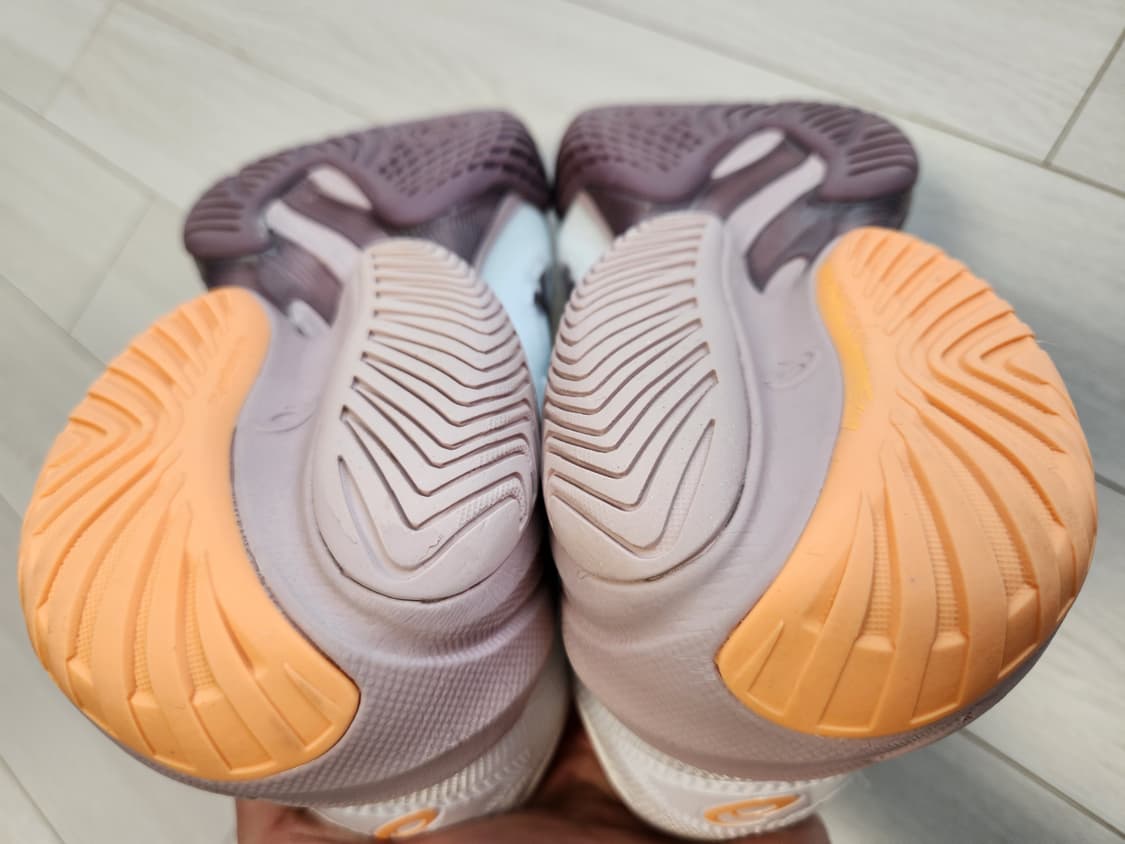 아식스 코트FF3 테니스화 올코트 클레이 사이즈250

거의 새거상태 오 상품이미지7