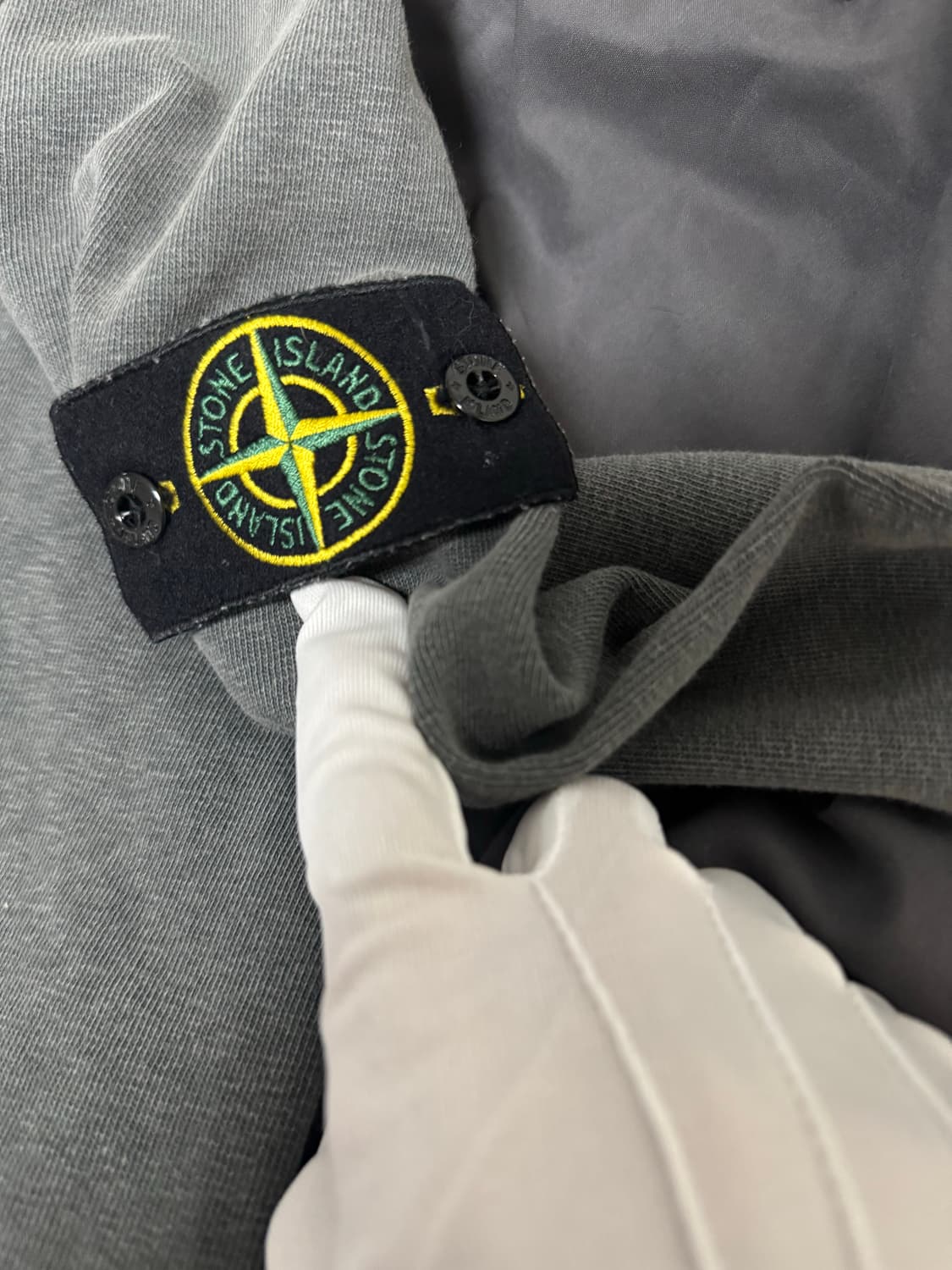 (백화점판,정품) 스톤아일랜드 올리브 맨투맨 M 상품이미지2