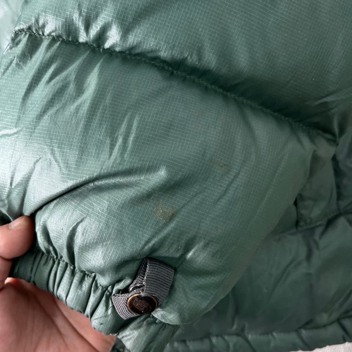 100 노스페이스 1996 눕시 700 카키 패딩 상품이미지6