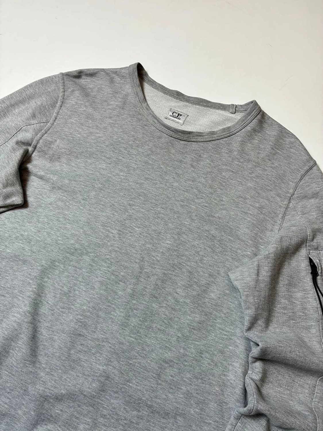 C.P.컴퍼니 다이애그널 렌즈 와펜 롱 슬리브 PN9120 상품이미지2