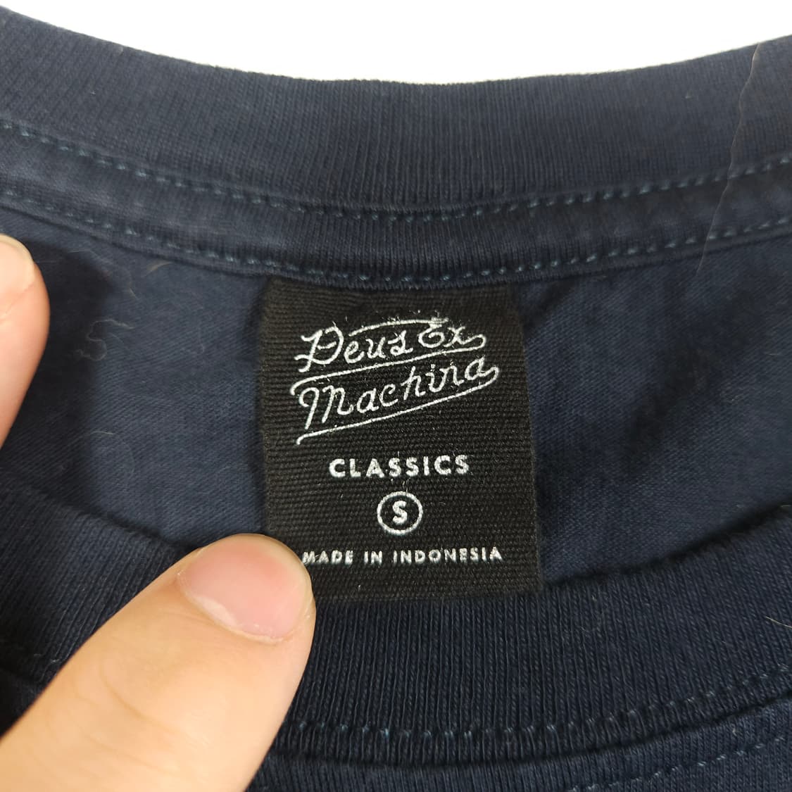 데우스 엑스마키나 네이비 반팔 티셔츠  상품이미지5