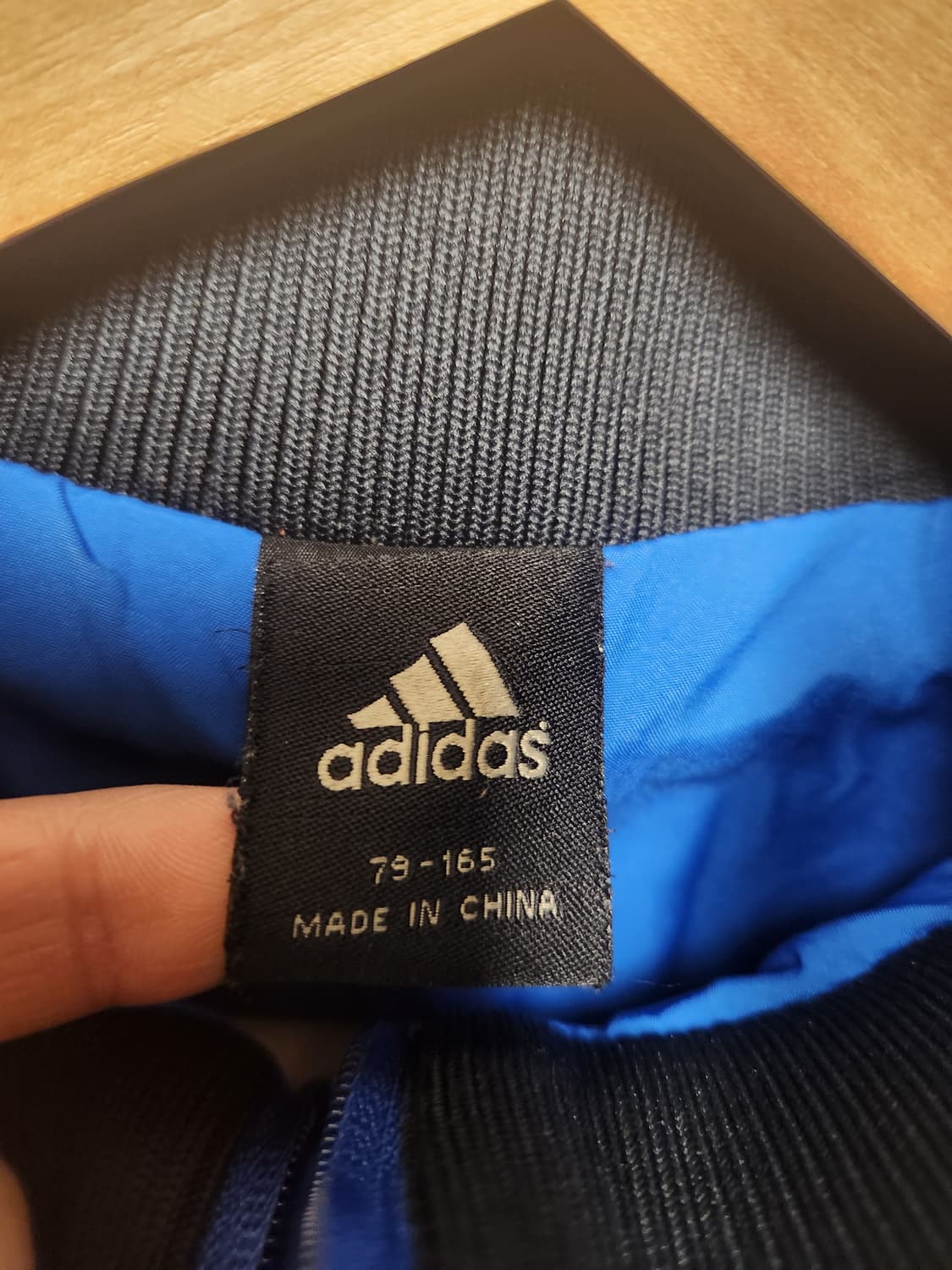 아디다스 JR 블루 누빔 패티드 점퍼 (신장165용) 상품이미지2