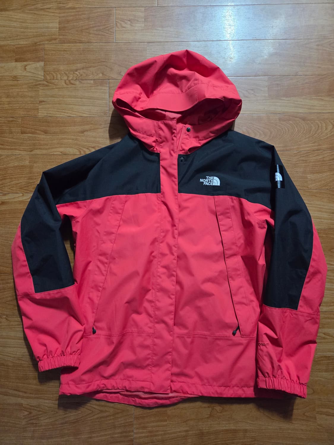 노스페이스 여성 바람막이 자켓 상품이미지1