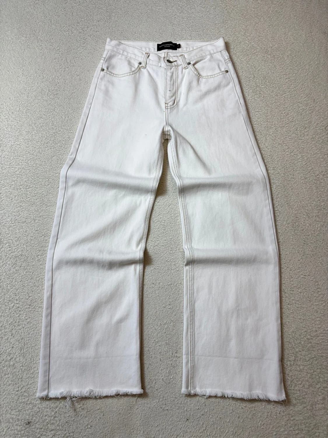 더오픈프로덕트 커팅 세미 와이드 데님 팬츠 PN6775 상품이미지1