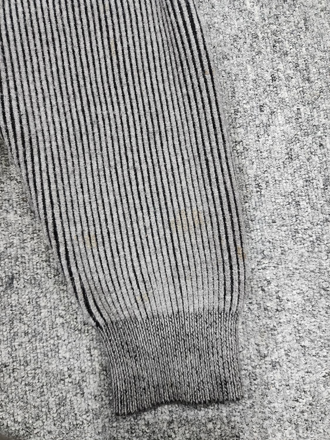 에잇세컨즈 배색 레터링 집업 니트 가디건 M 상품이미지4