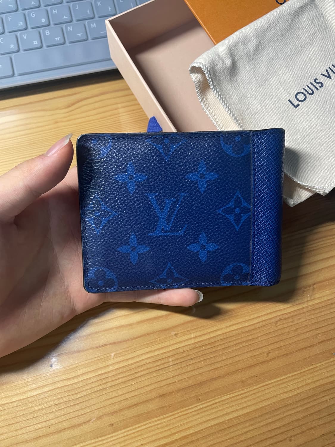 [정품] 루이비통 타이가라마 모노그램 반지갑 블루 상품이미지2