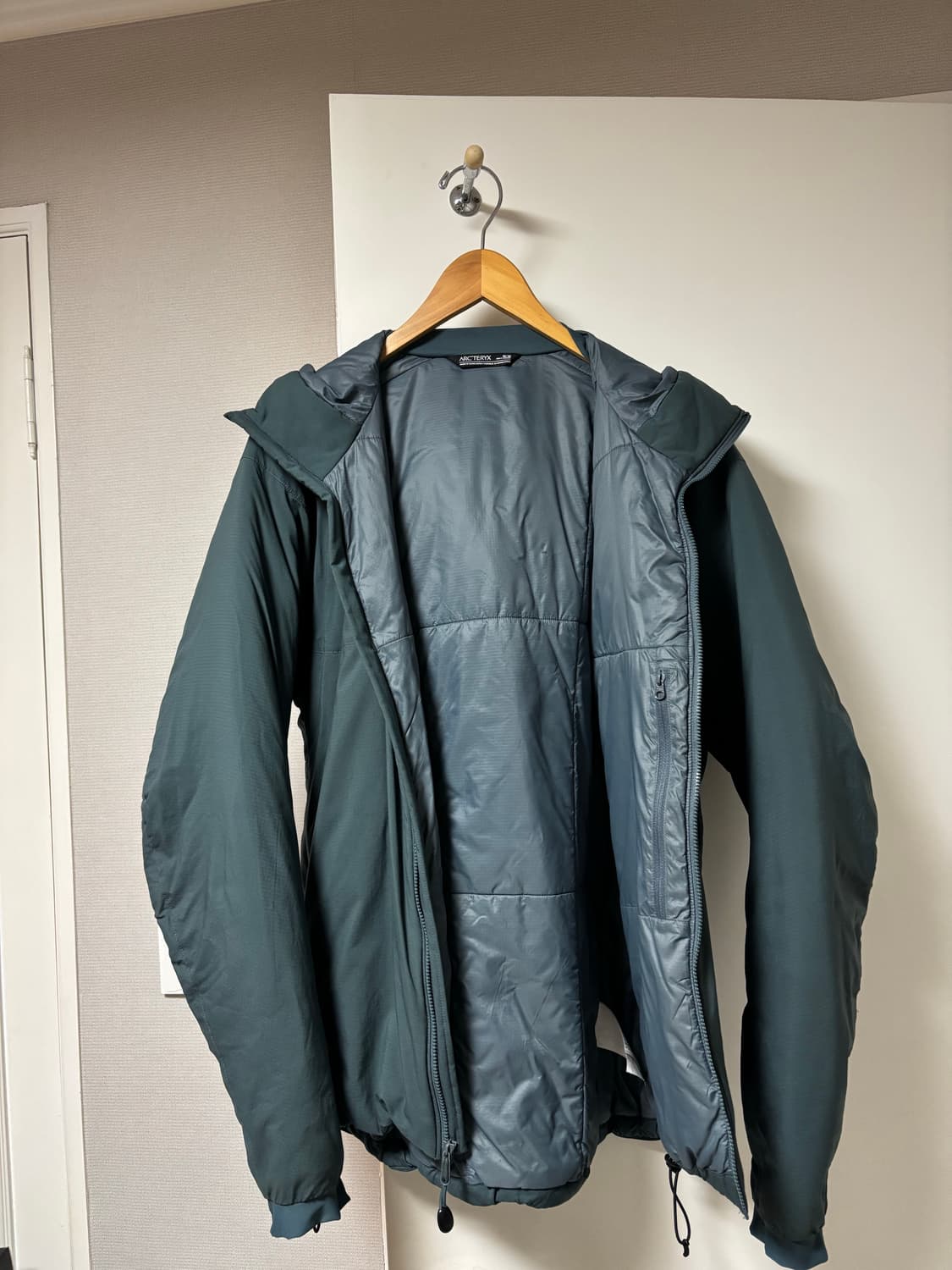 [m] 아크테릭스 아톰ar 후디 넵튠 상품이미지3