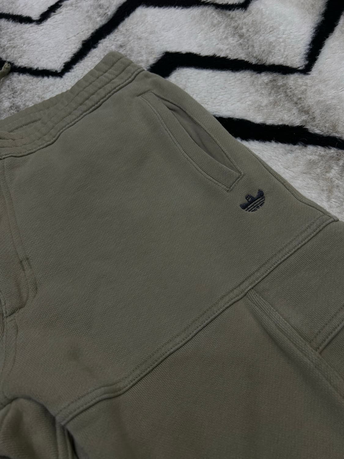 [M]아디다스 헤비웨이트 카고 트레이닝 팬츠/옅은카키 상품이미지1